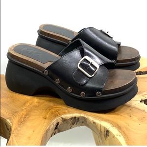 MIA Chunky Heel Vintage 90s Leather Wedge Sandals